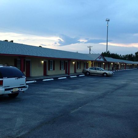 Northside Inn Claxton 외부 사진